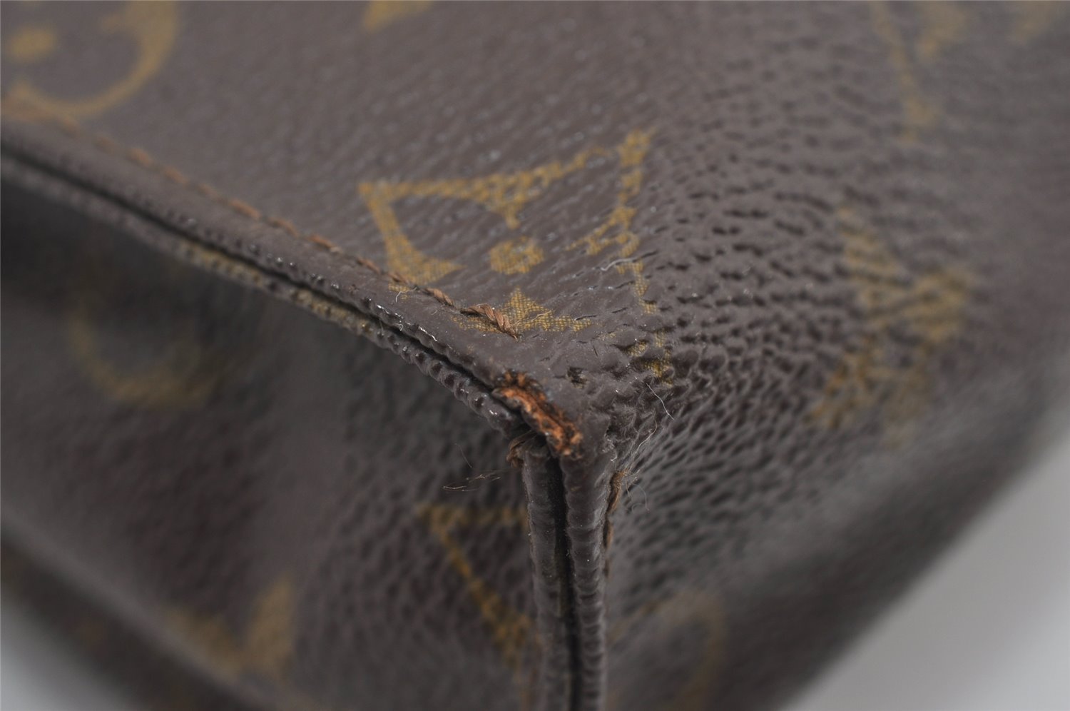 Authentic Louis Vuitton Monogram Poche Toilette 26 M47542 Cosmetics Pouch 1767I