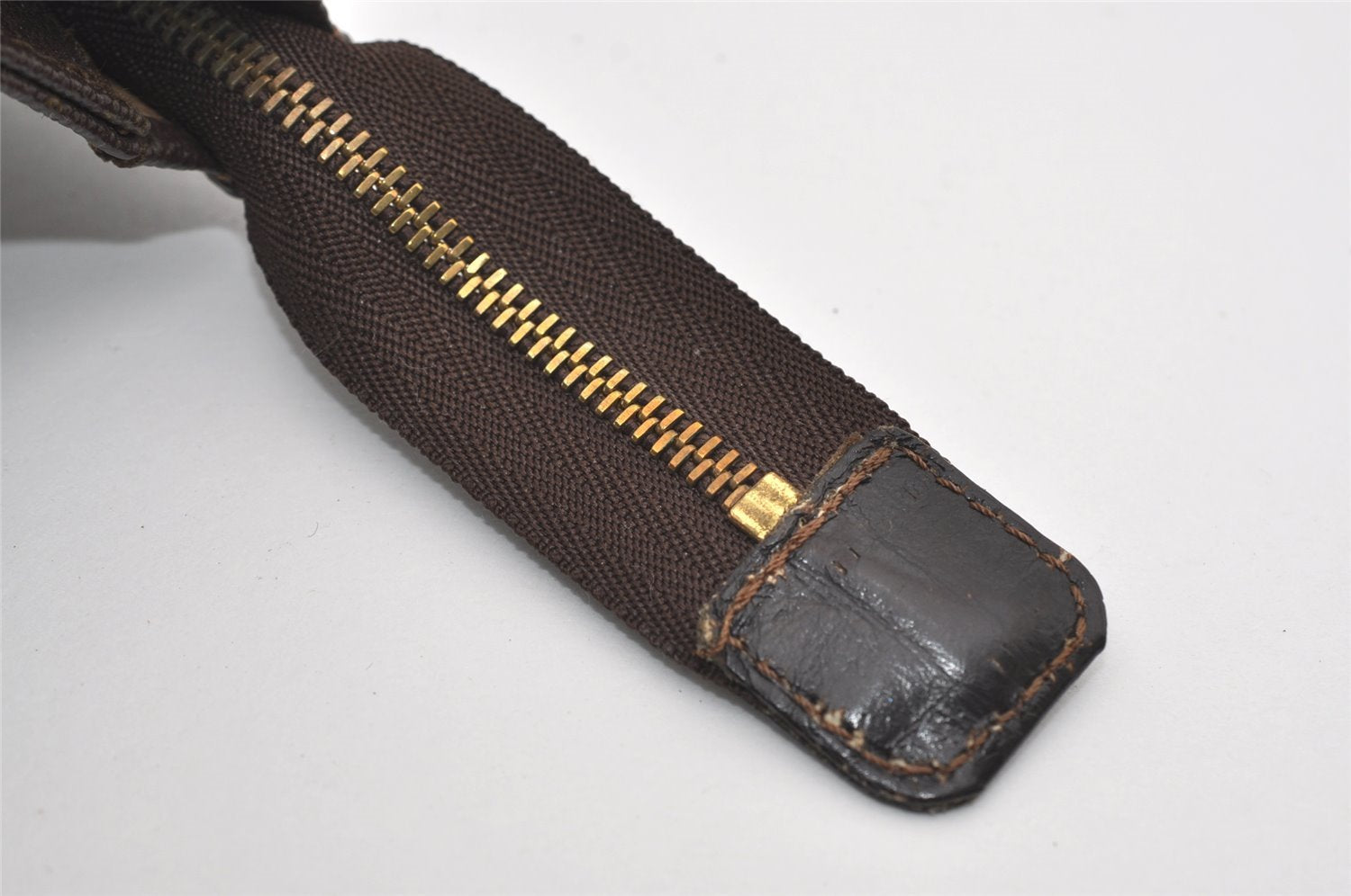 Authentic Louis Vuitton Monogram Poche Toilette 26 M47542 Cosmetics Pouch 1767I