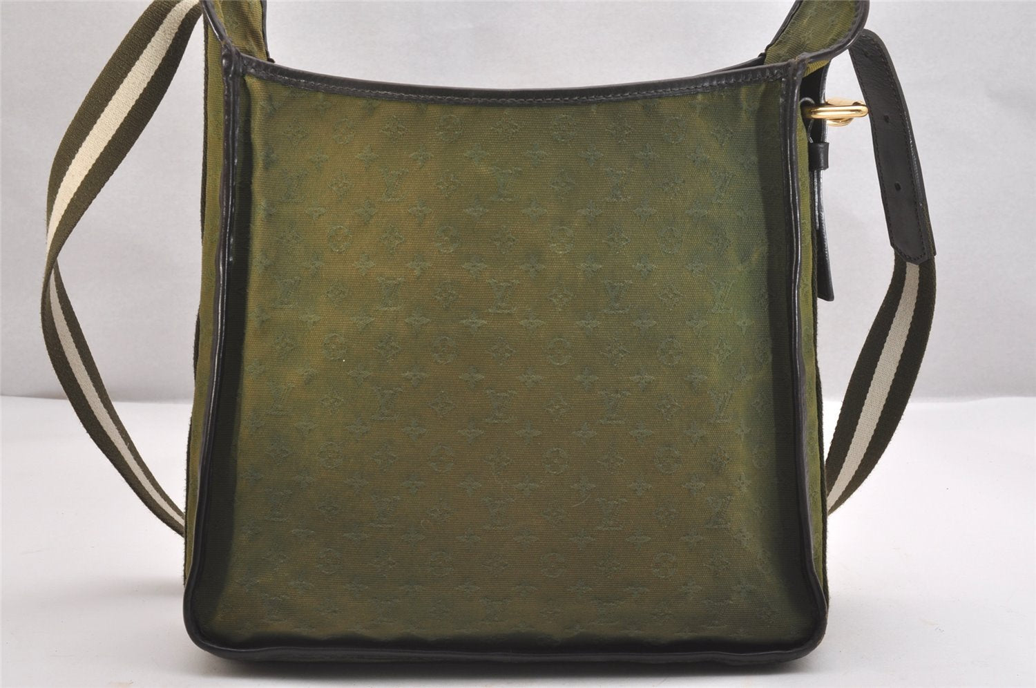 Authentic Louis Vuitton Monogram Mini Besace Mary Kate Shoulder Bag Green 1770I