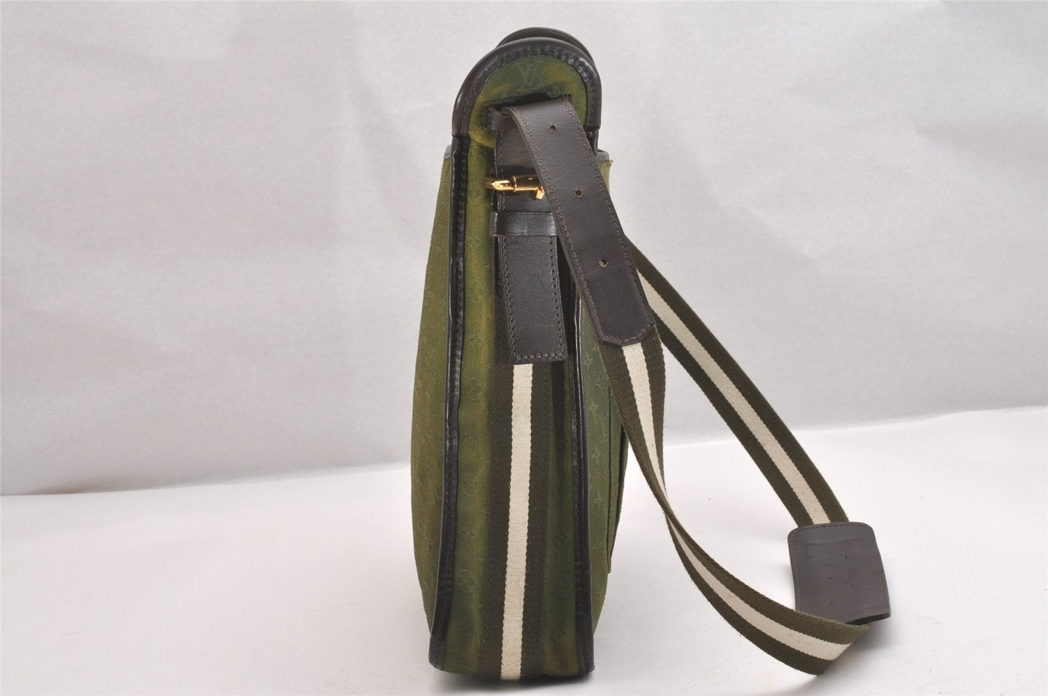 Authentic Louis Vuitton Monogram Mini Besace Mary Kate Shoulder Bag Green 1770I