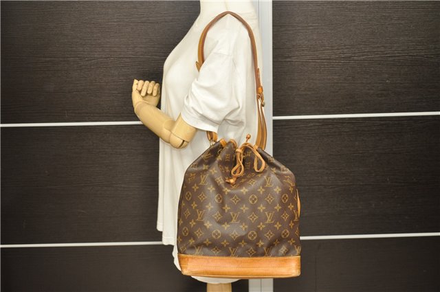 Authentic Louis Vuitton Monogram Noe Shoulder Bag M42224 LV 1772D