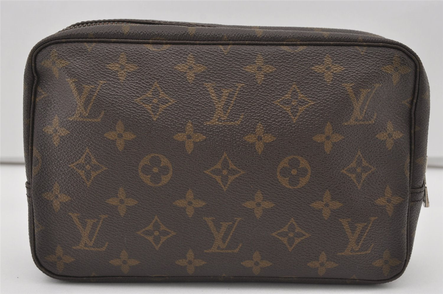 Auth Louis Vuitton Monogram Trousse Toilette 23 Clutch Hand Bag M47524 LV 1781I