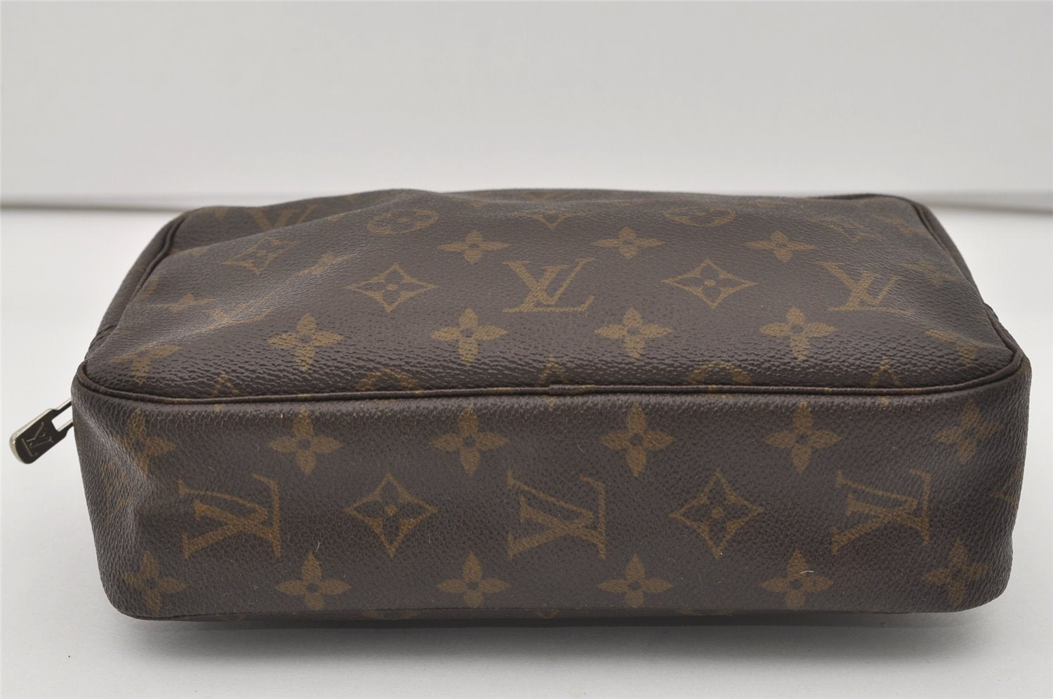 Auth Louis Vuitton Monogram Trousse Toilette 23 Clutch Hand Bag M47524 LV 1781I