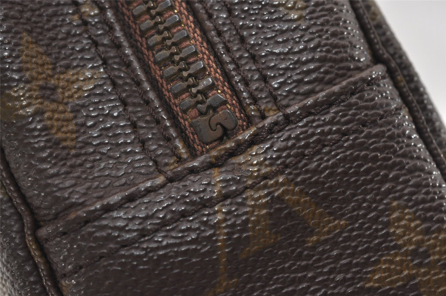 Auth Louis Vuitton Monogram Trousse Toilette 23 Clutch Hand Bag M47524 LV 1781I