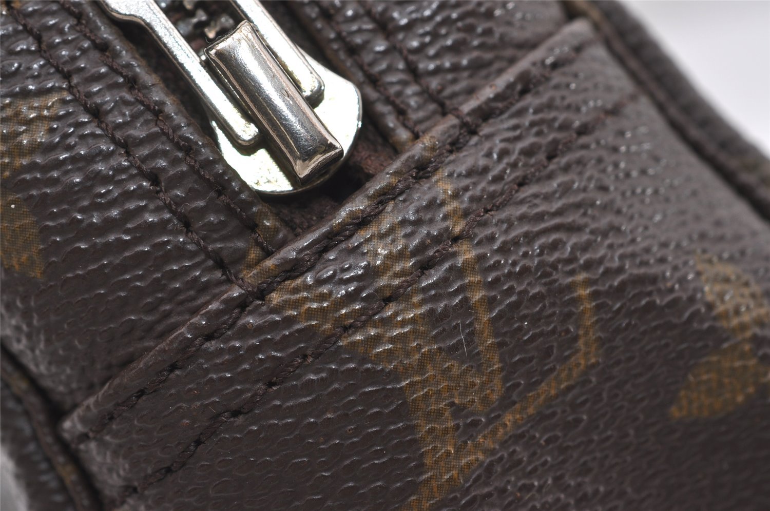 Auth Louis Vuitton Monogram Trousse Toilette 23 Clutch Hand Bag M47524 LV 1781I