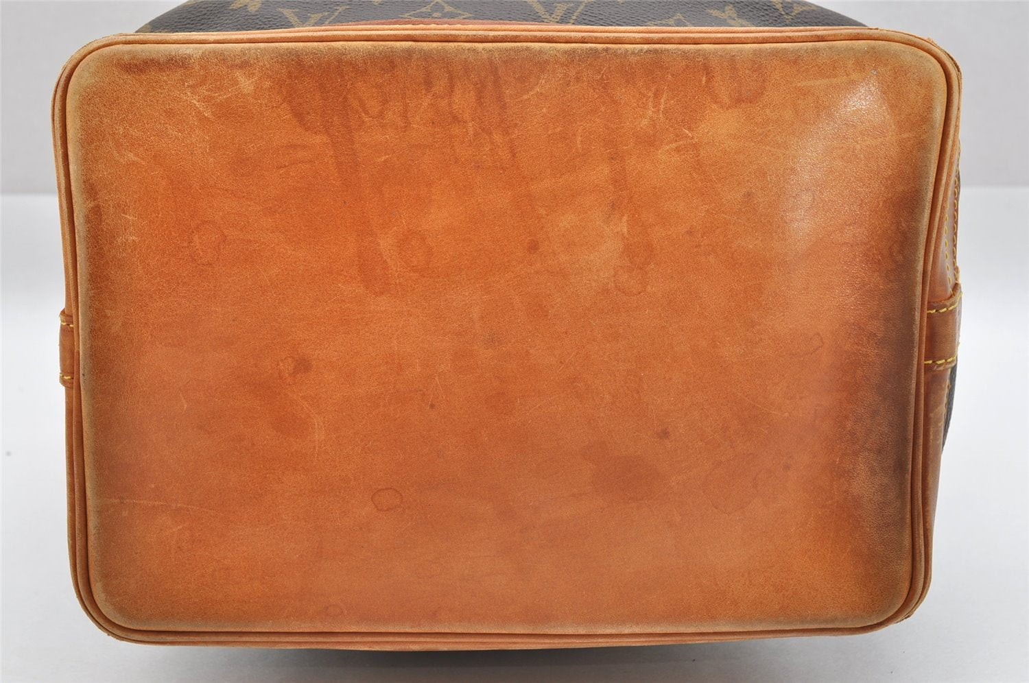 Authentic Louis Vuitton Monogram Noe Shoulder Drawstring Bag M42224 LV 1782I