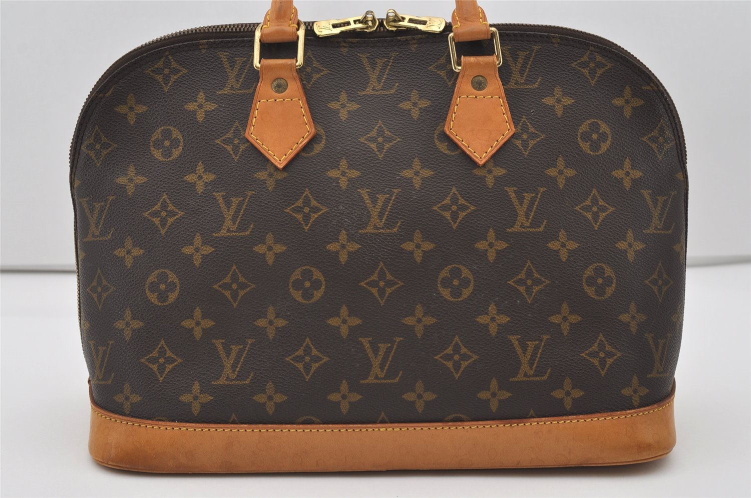 Authentic Louis Vuitton Monogram Alma Hand Bag Purse M51130 LV 1783I