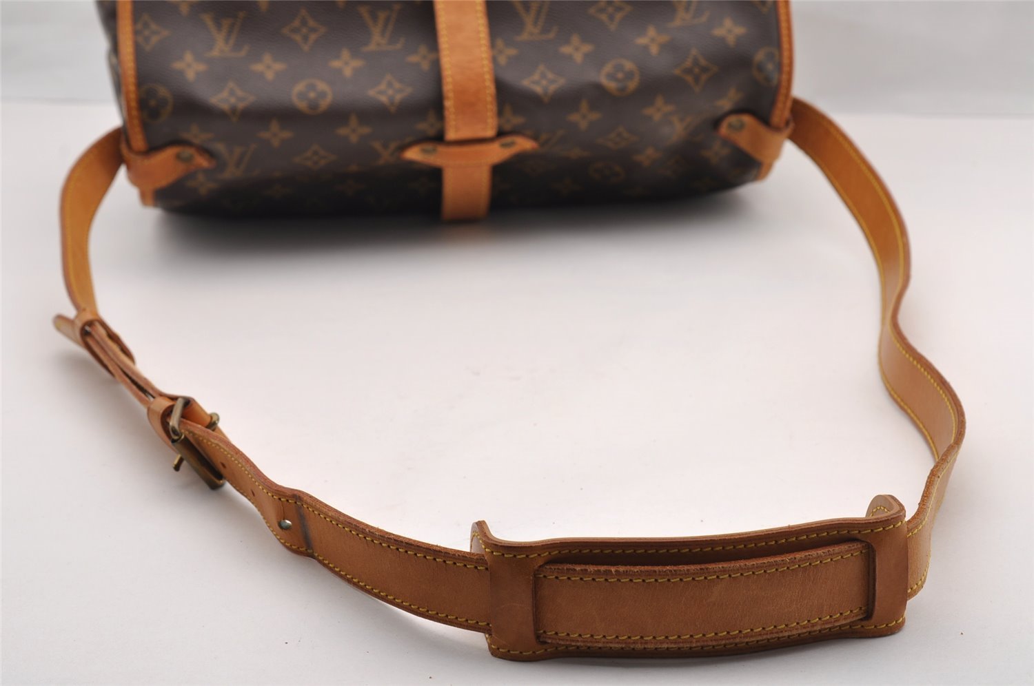 Authentic Louis Vuitton Monogram Saumur 35 Shoulder Cross Bag M42254 LV 1785I