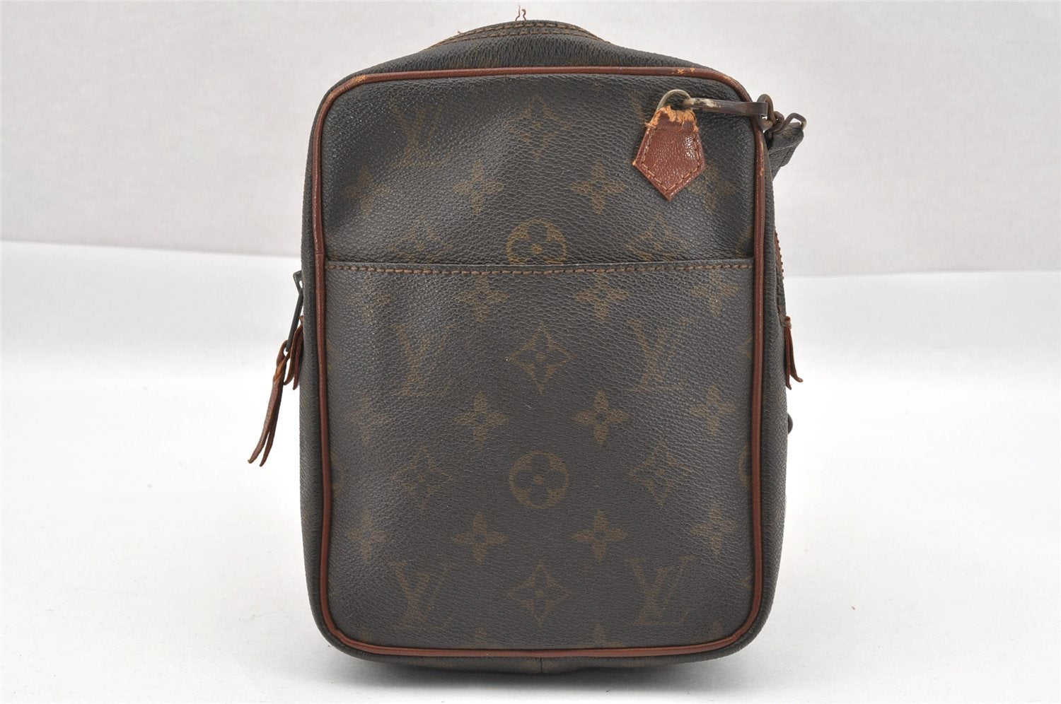 Authentic Louis Vuitton Monogram Danube Shoulder Cross Bag Old Model Junk 1788I