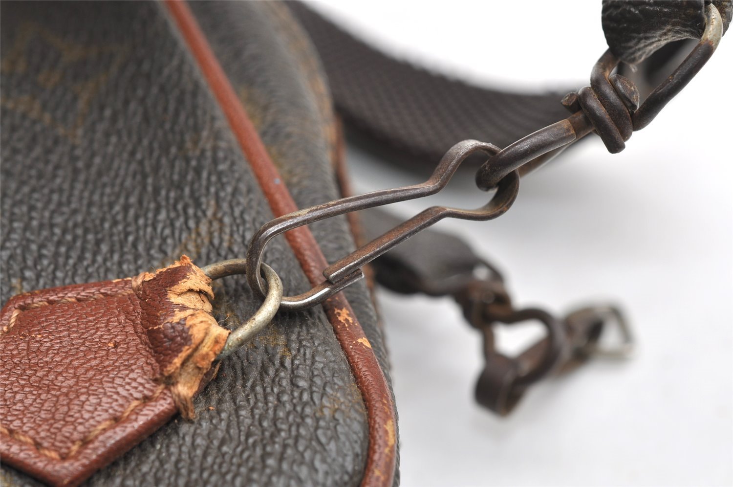 Authentic Louis Vuitton Monogram Danube Shoulder Cross Bag Old Model Junk 1788I