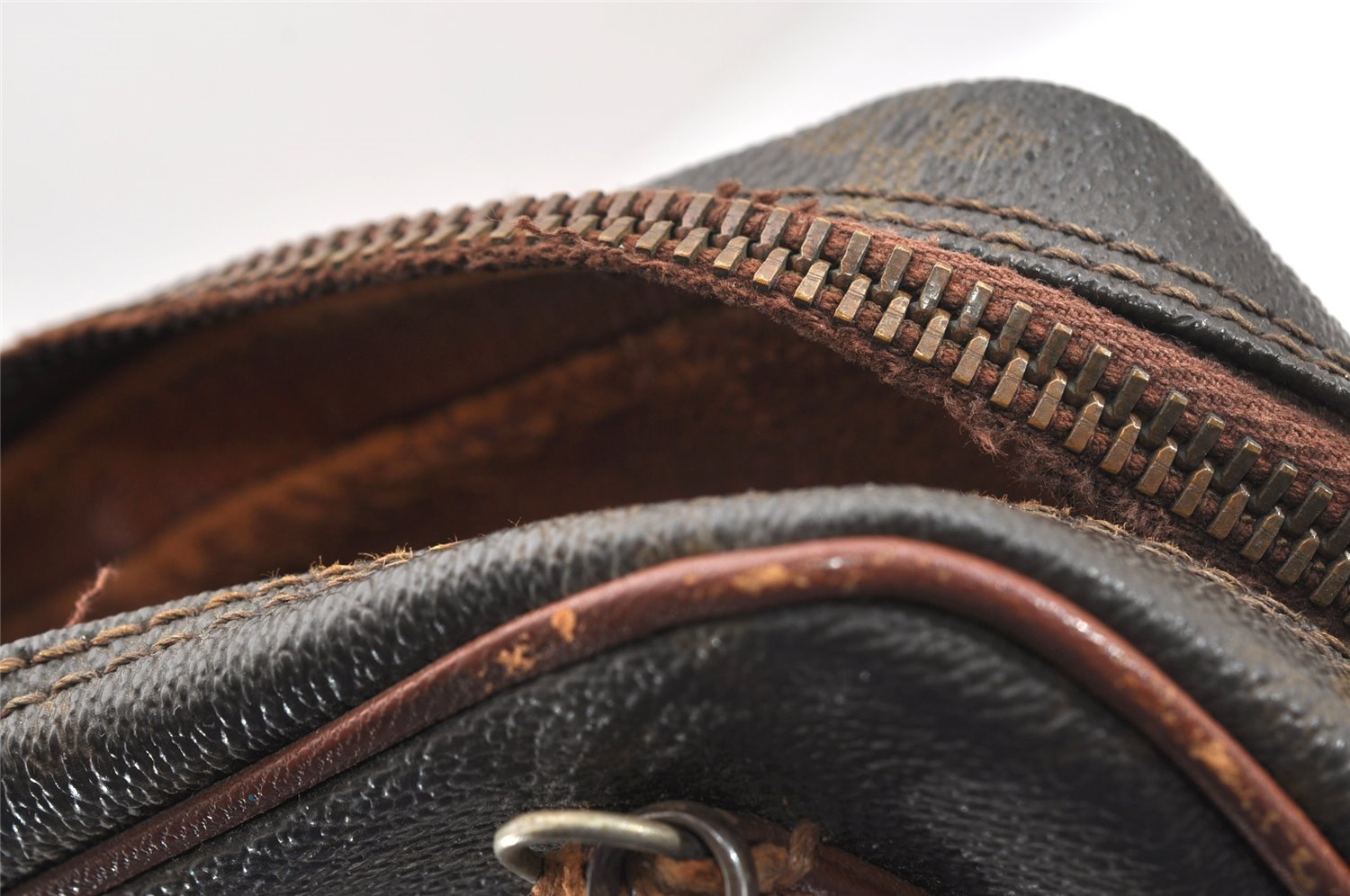 Authentic Louis Vuitton Monogram Danube Shoulder Cross Bag Old Model Junk 1788I