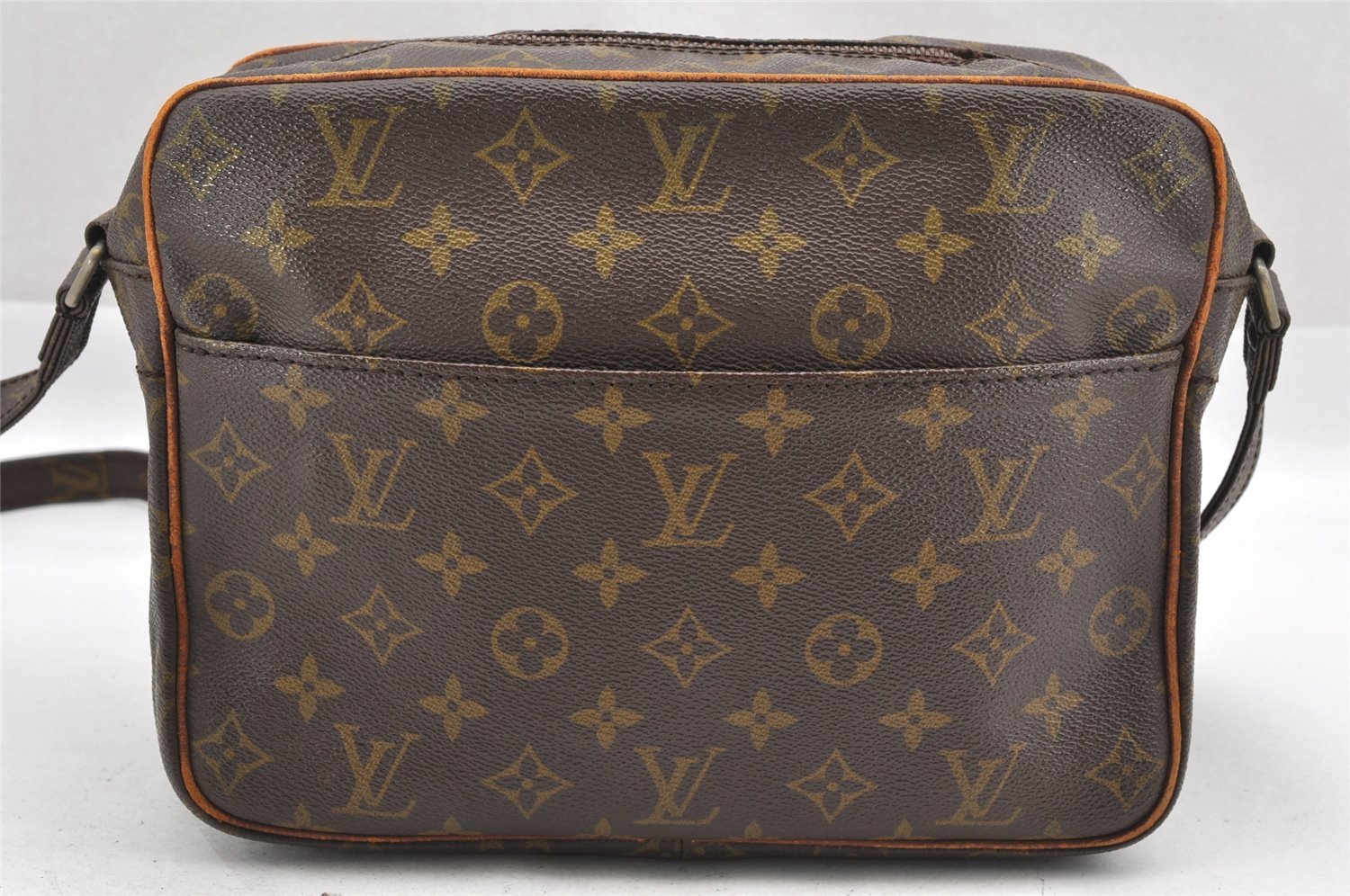 Authentic Louis Vuitton Monogram Nile Shoulder Cross Body Bag Old Model LV 1791I