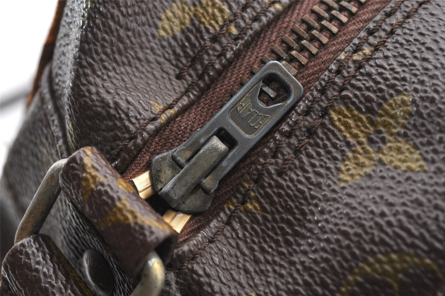 Authentic Louis Vuitton Monogram Nile Shoulder Cross Body Bag Old Model LV 1791I