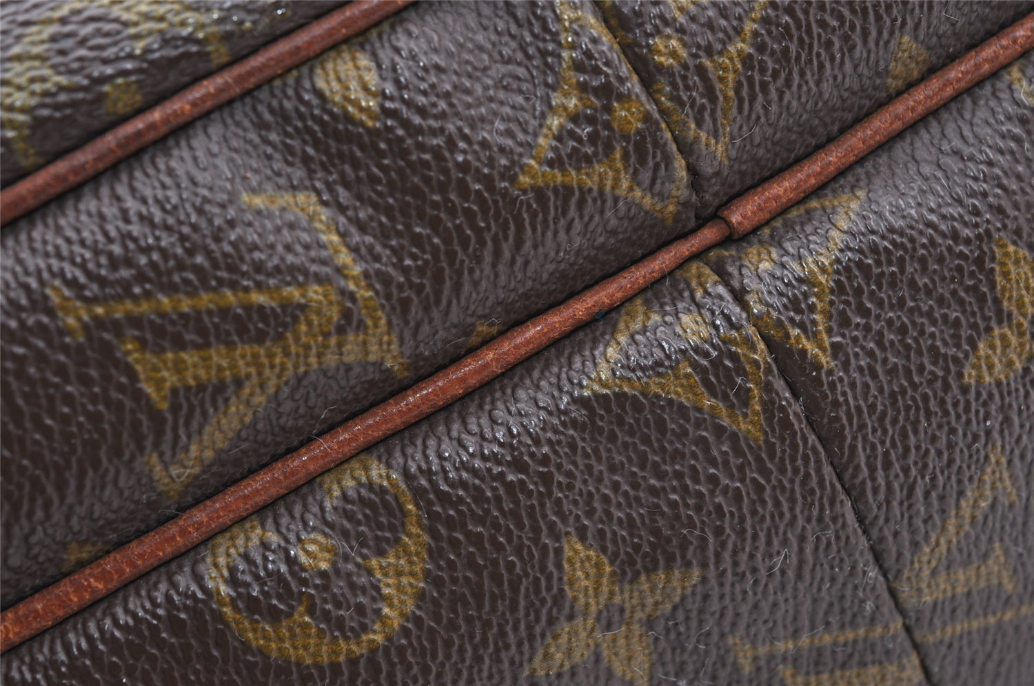 Authentic Louis Vuitton Monogram Nile Shoulder Cross Body Bag Old Model LV 1791I