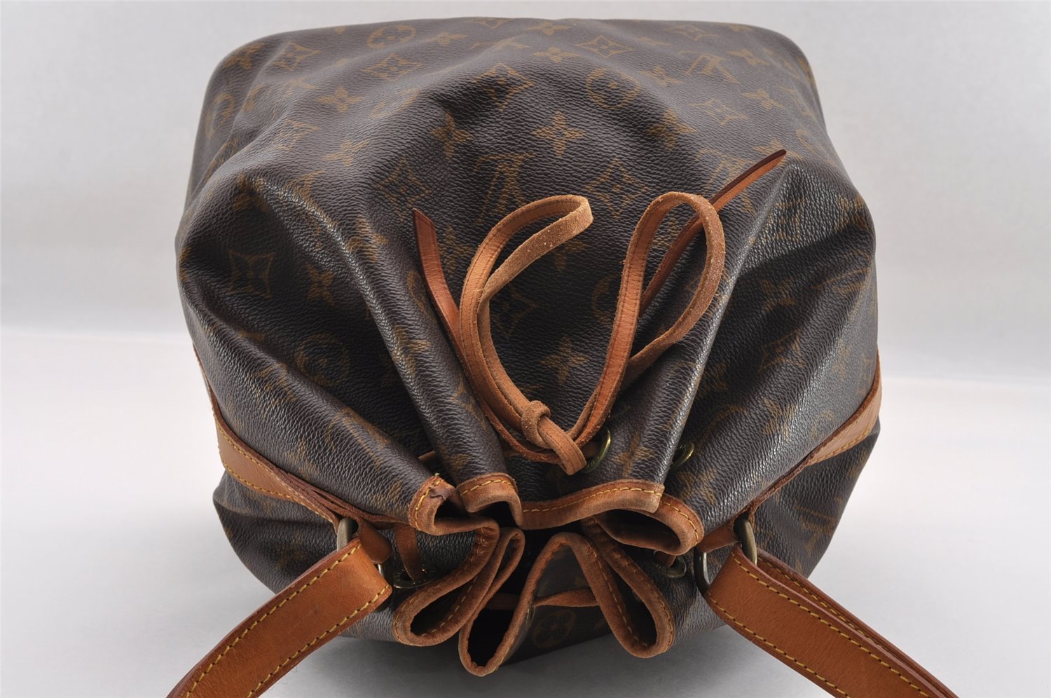 Authentic Louis Vuitton Monogram Petit Noe M42226 Shoulder Drawstring Bag 1800I