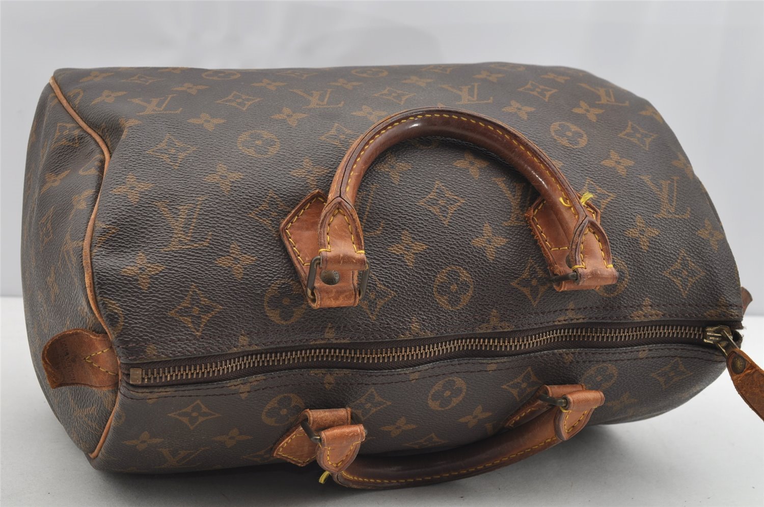 Authentic Louis Vuitton Monogram Speedy 30 Hand Boston Bag M41526 LV 1801I