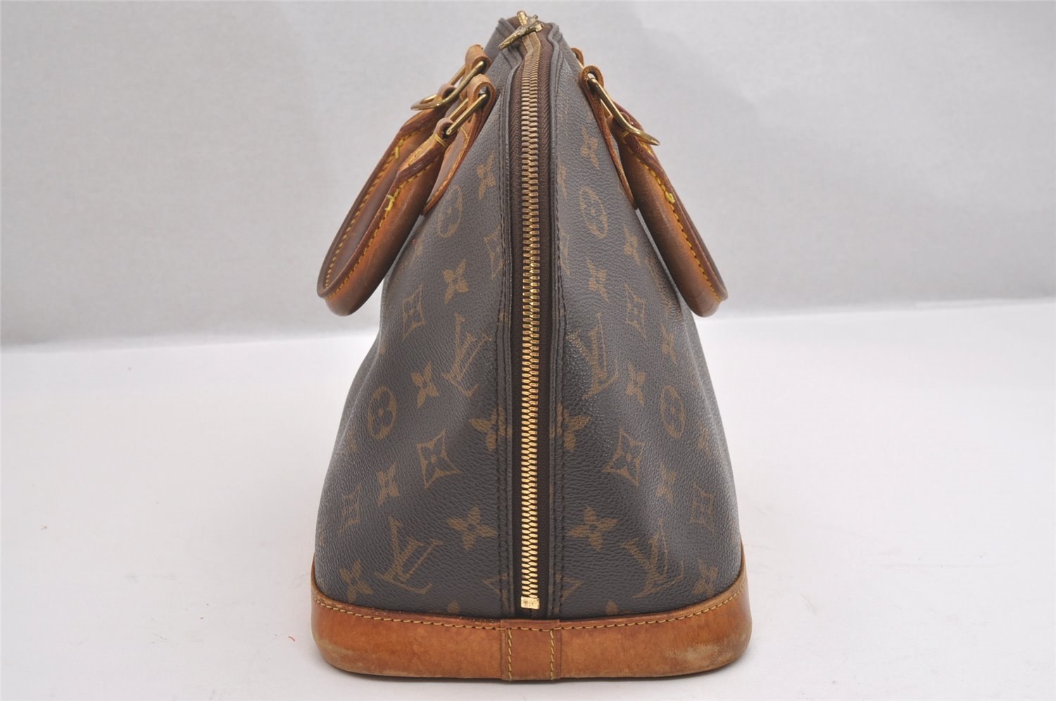 Authentic Louis Vuitton Monogram Alma Hand Bag Purse M51130 LV 1803I