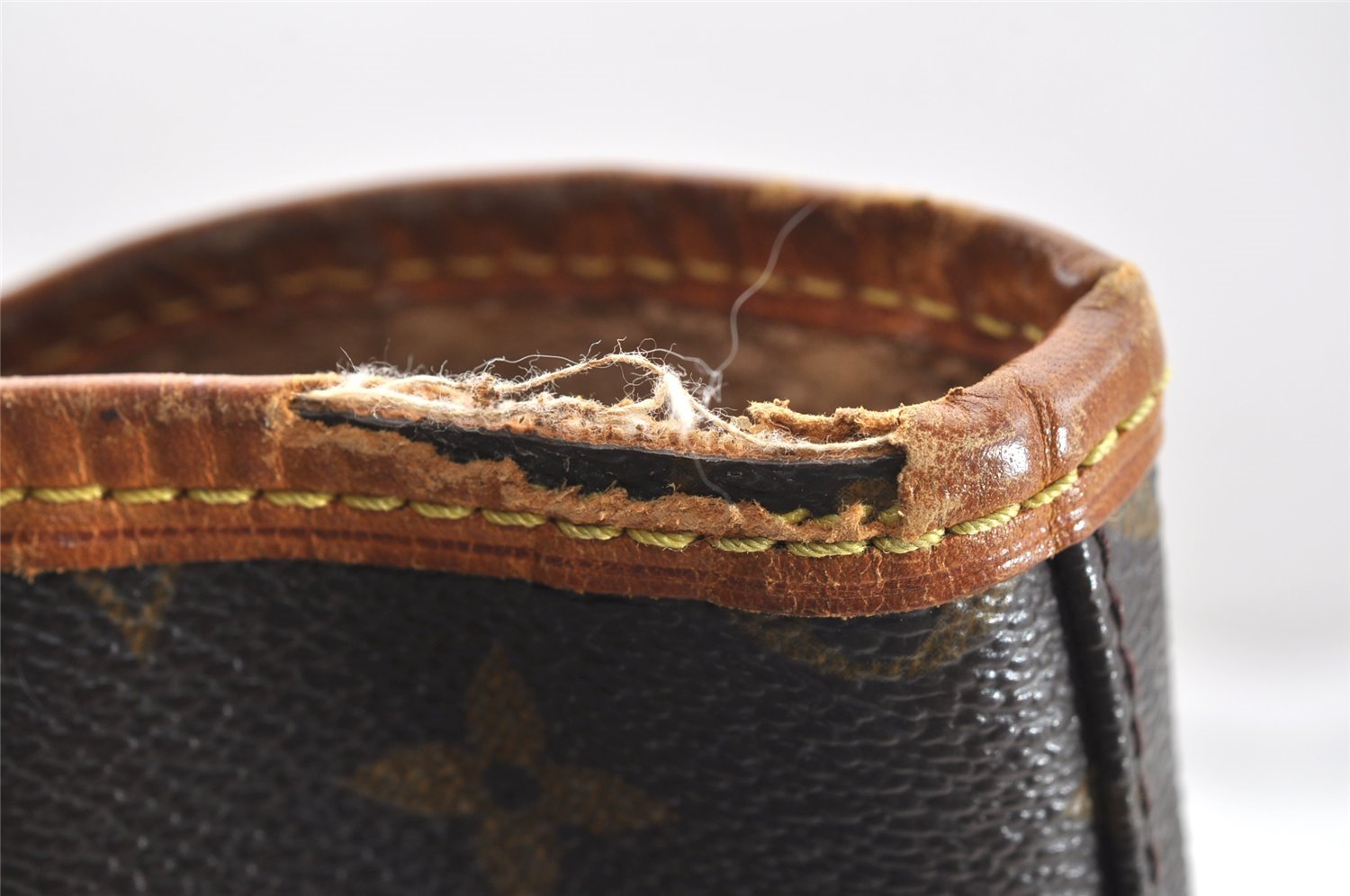 Authentic Louis Vuitton Monogram Bucket PM Shoulder Tote Bag M42238 Junk 1804I