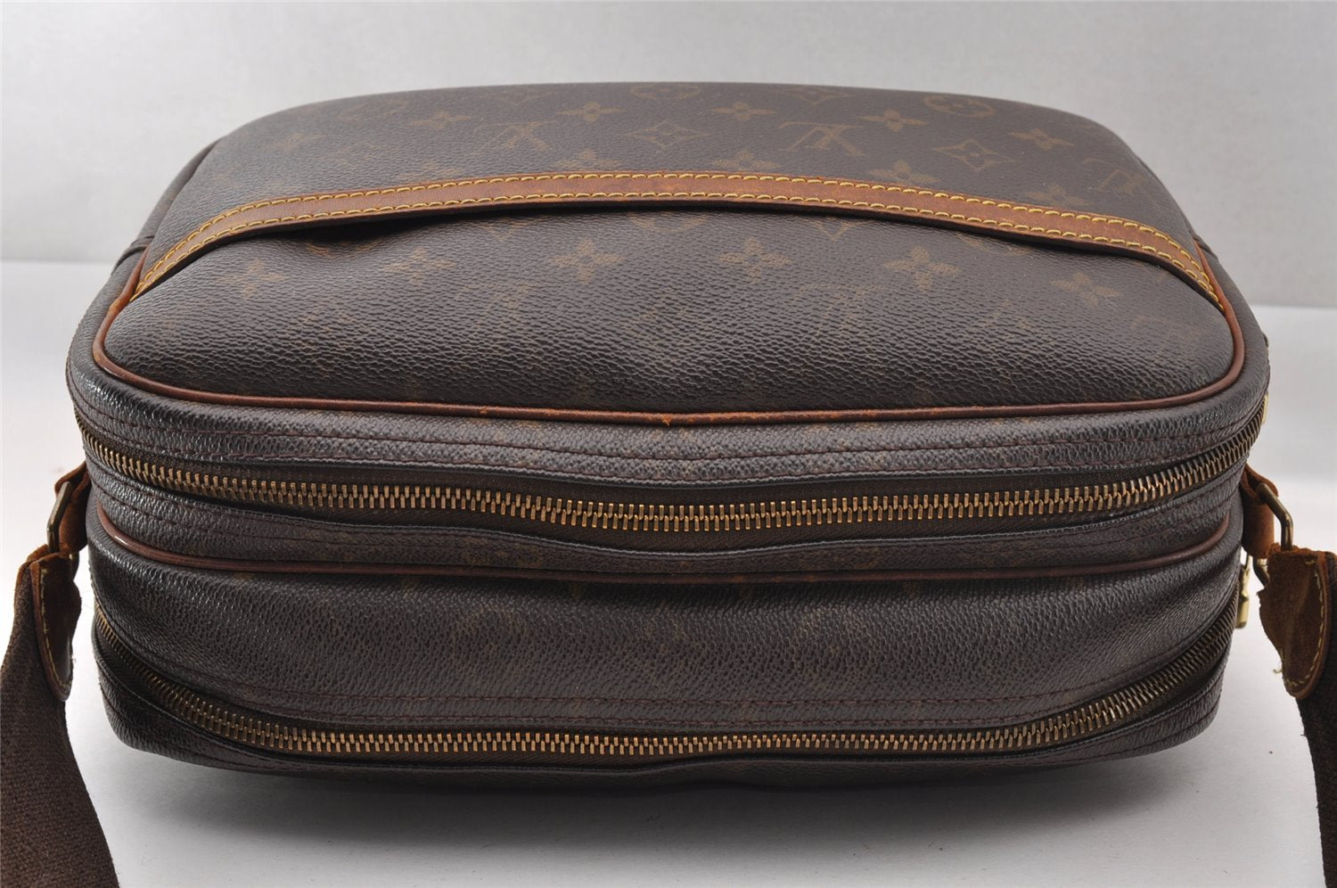 Authentic Louis Vuitton Monogram Reporter PM Shoulder Bag M45254 Junk 1807I