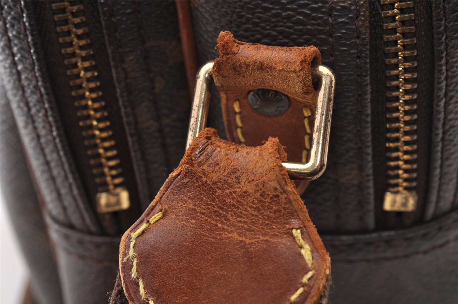 Authentic Louis Vuitton Monogram Reporter PM Shoulder Bag M45254 Junk 1807I