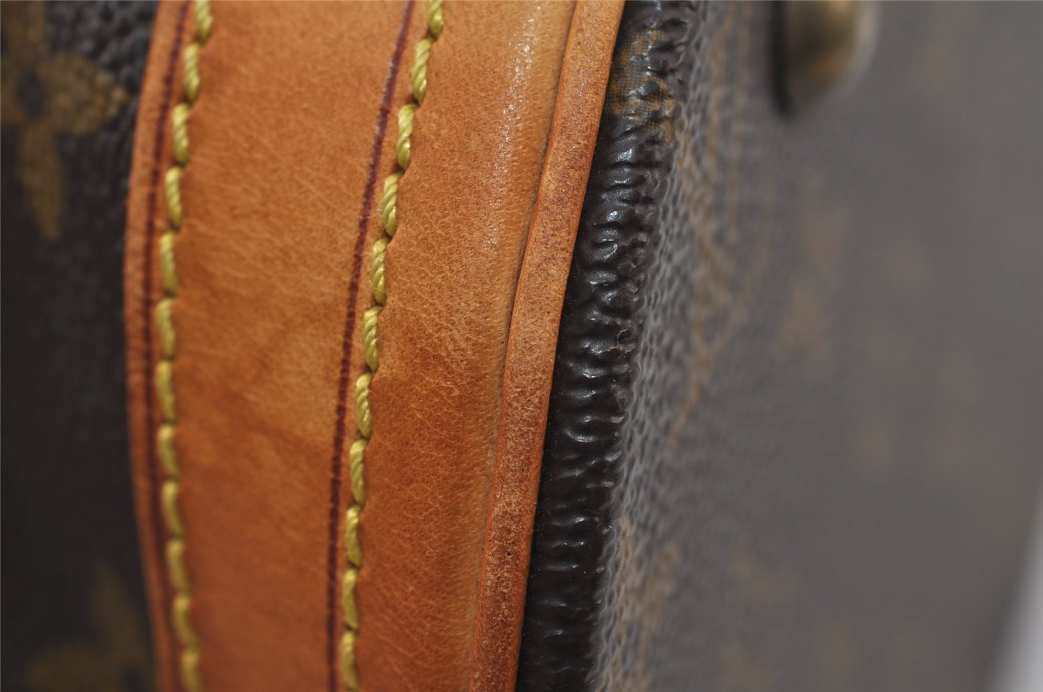 Authentic Louis Vuitton Monogram Bucket PM Shoulder Tote Bag M42238 LV 1811I