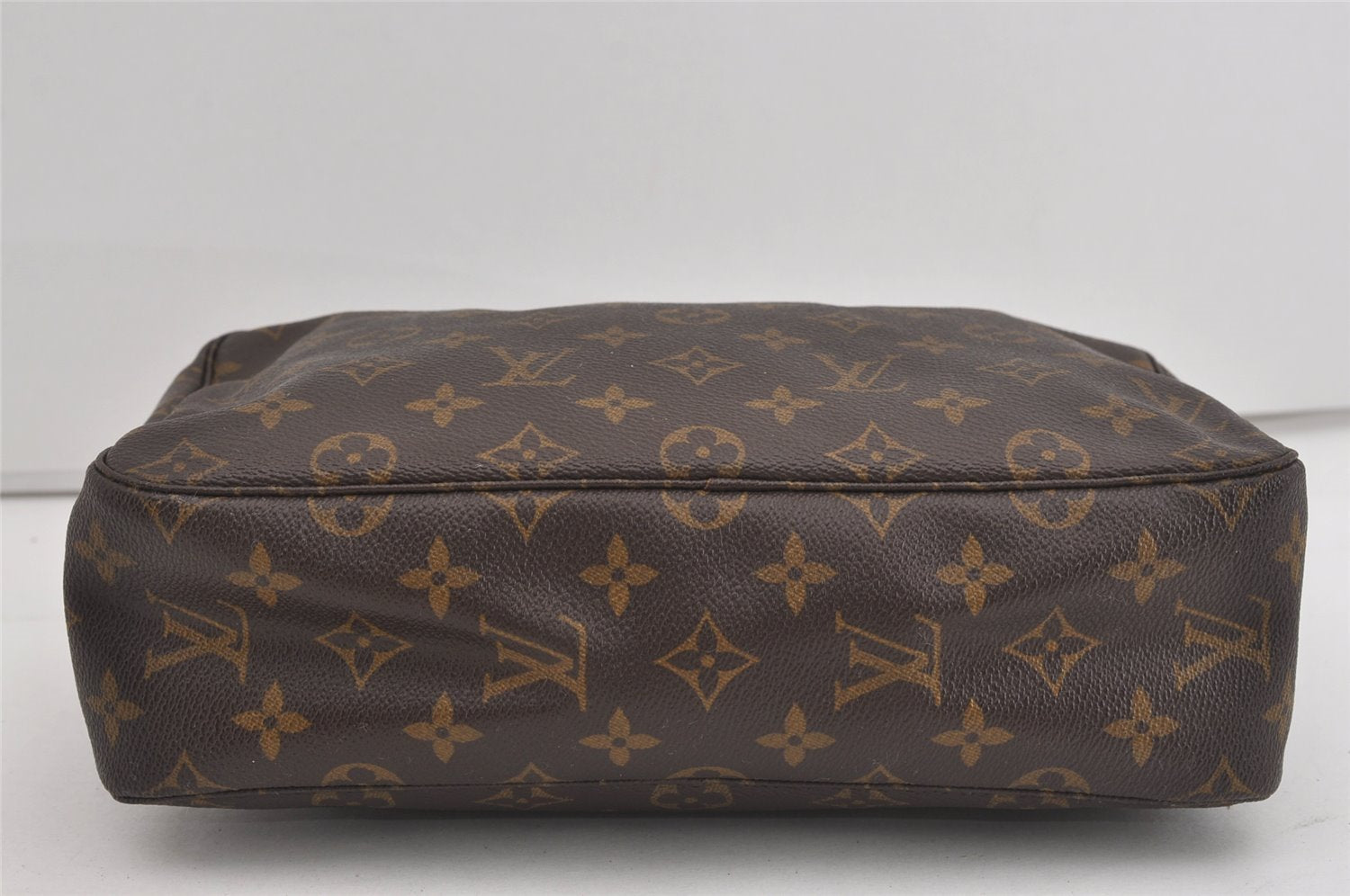 Auth Louis Vuitton Monogram Trousse Toilette 28 Clutch Hand Bag M47522 LV 1817I