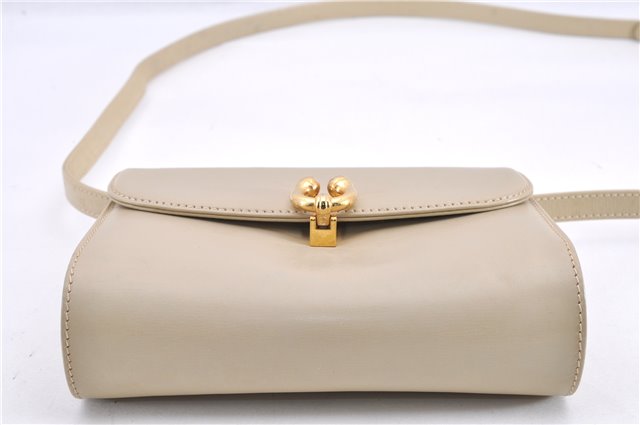 Authentic GUCCI Vintage Shoulder Cross Body Bag Purse Leather Beige 1821G