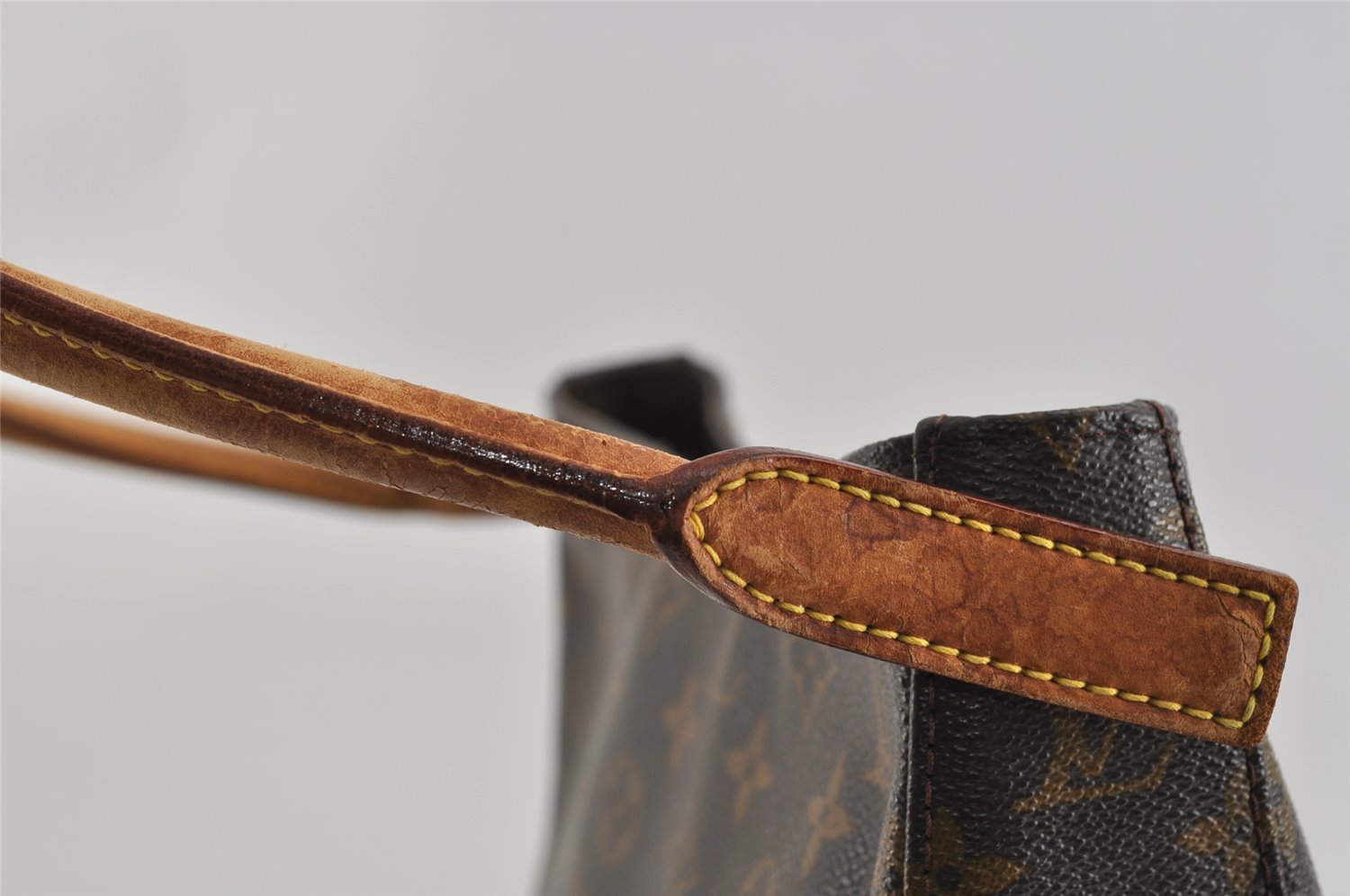 Authentic Louis Vuitton Monogram Looping GM Shoulder Bag M51145 LV 1825I