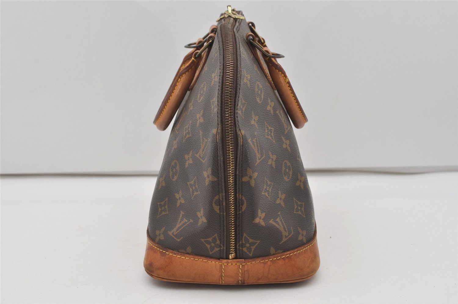 Authentic Louis Vuitton Monogram Alma Hand Bag Purse M51130 LV 1829I