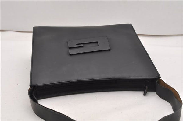Authentic GUCCI Vintage Shoulder Bag Purse Leather 0013066 Black 1837G