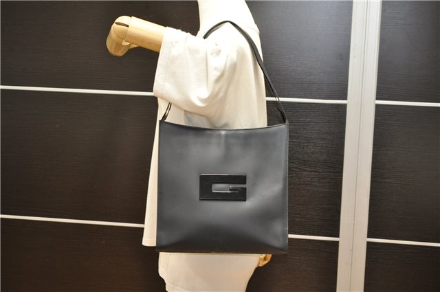 Authentic GUCCI Vintage Shoulder Bag Purse Leather 0013066 Black 1837G