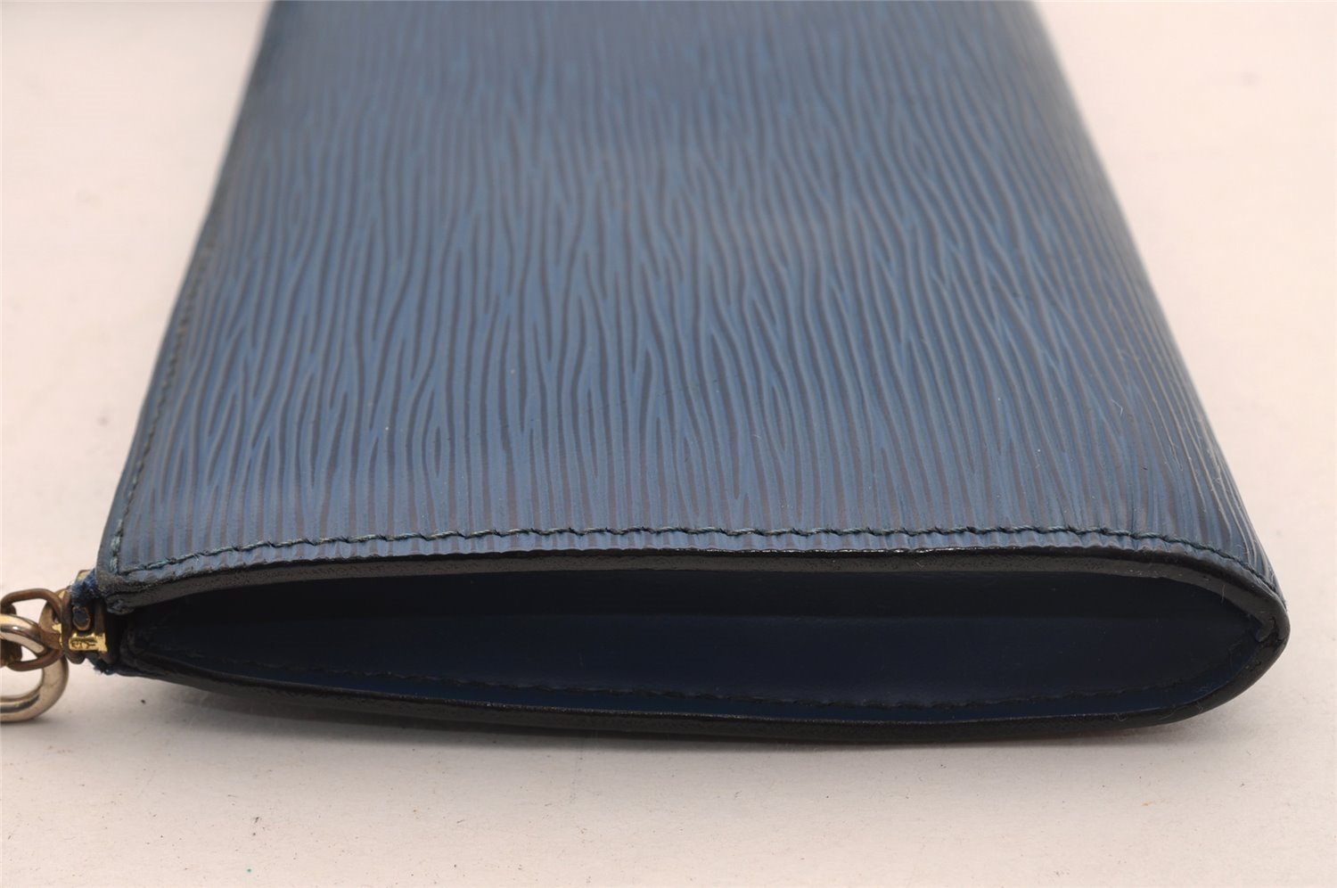 Authentic Louis Vuitton Epi Pochette Accessoires Pouch Blue M52945 LV 1845I