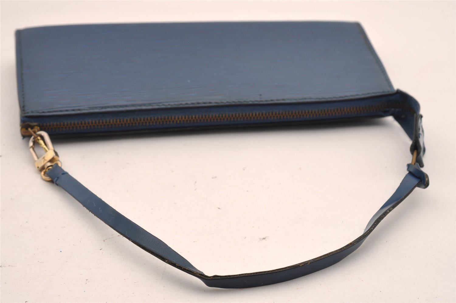 Authentic Louis Vuitton Epi Pochette Accessoires Pouch Blue M52945 LV 1845I