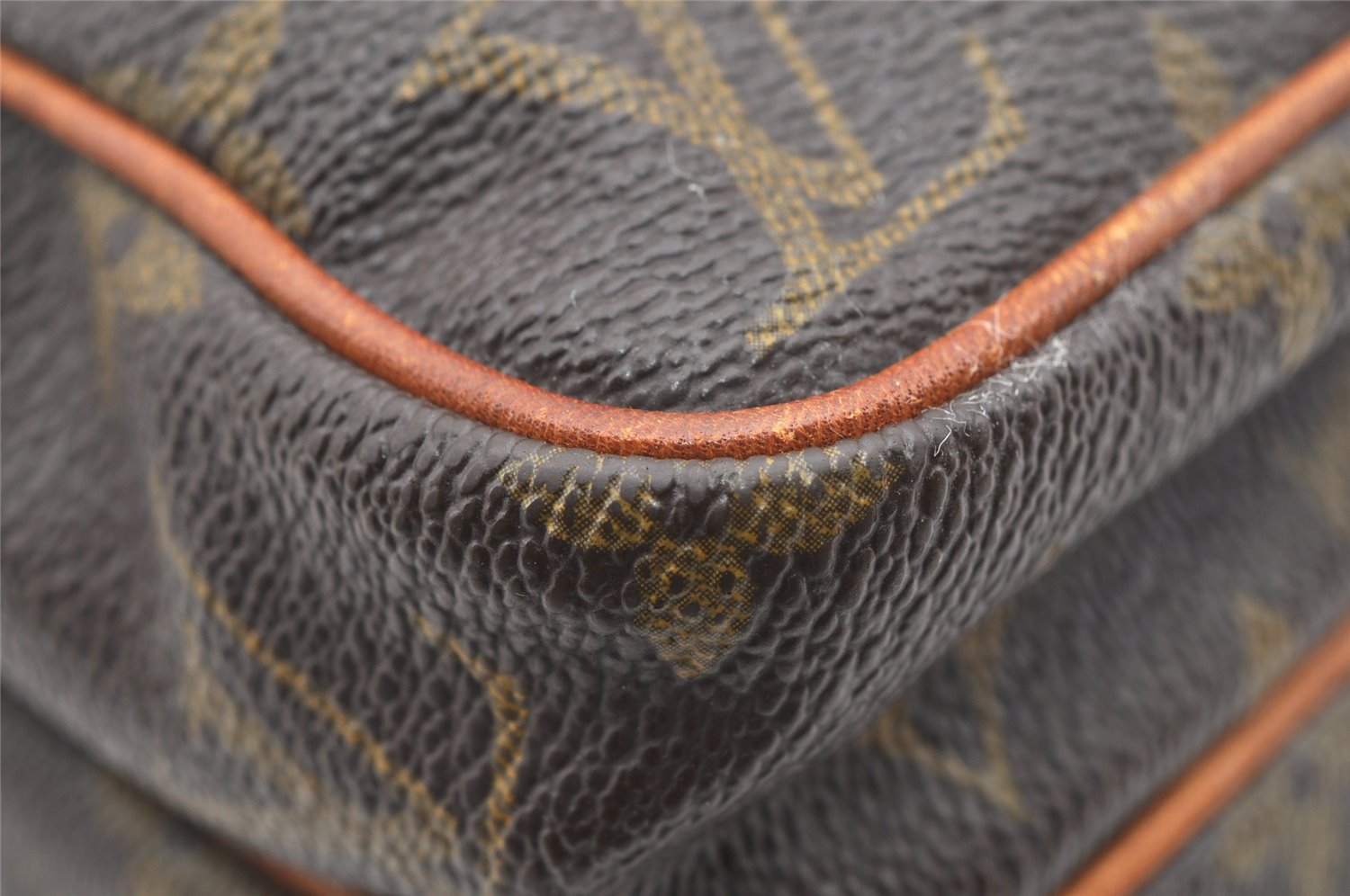 Authentic Louis Vuitton Monogram Mini Amazone Shoulder Bag M45238 Junk 1858I