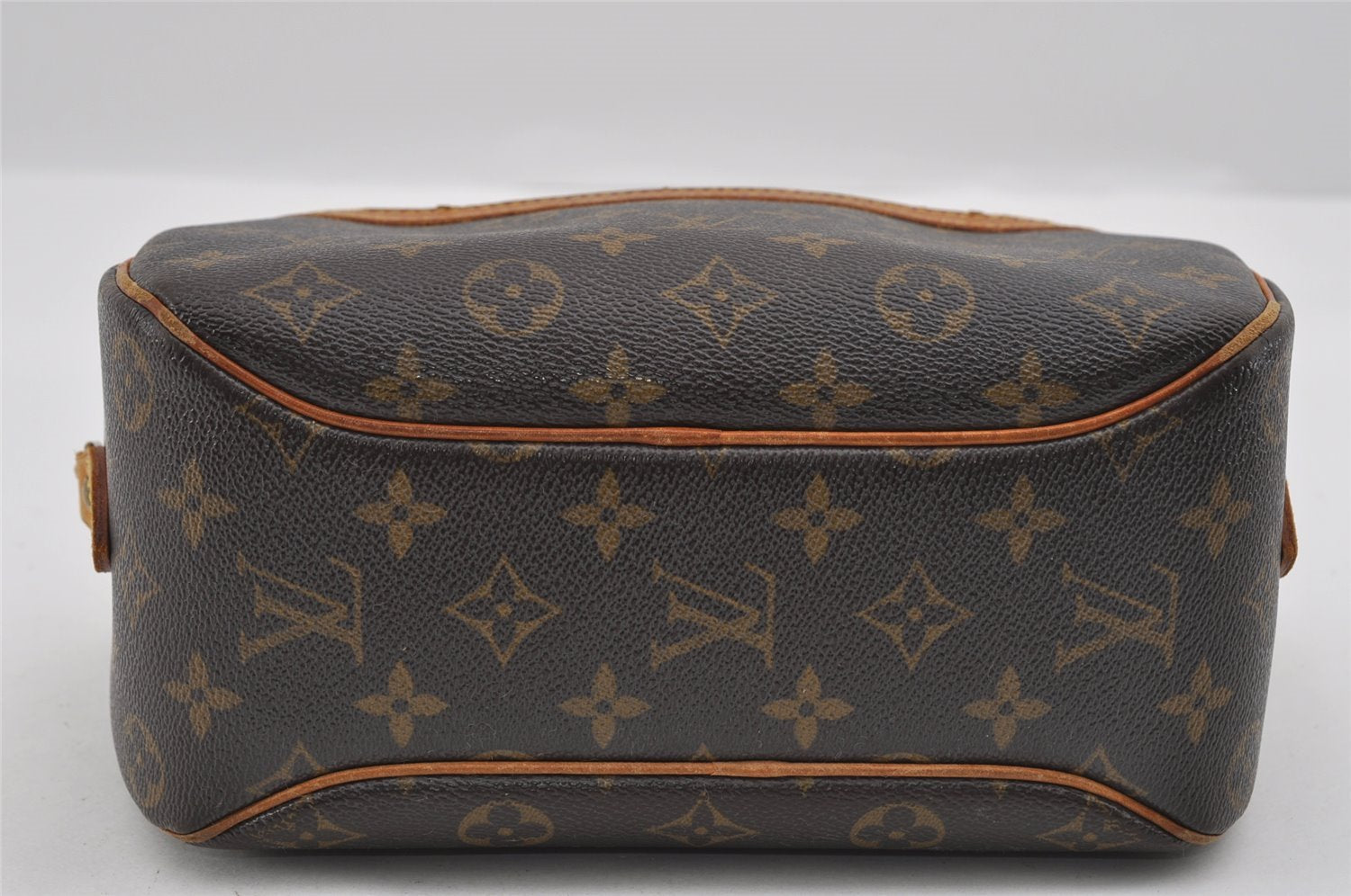 Authentic Louis Vuitton Monogram Blois Shoulder Cross Body Bag M51221 LV 1871I