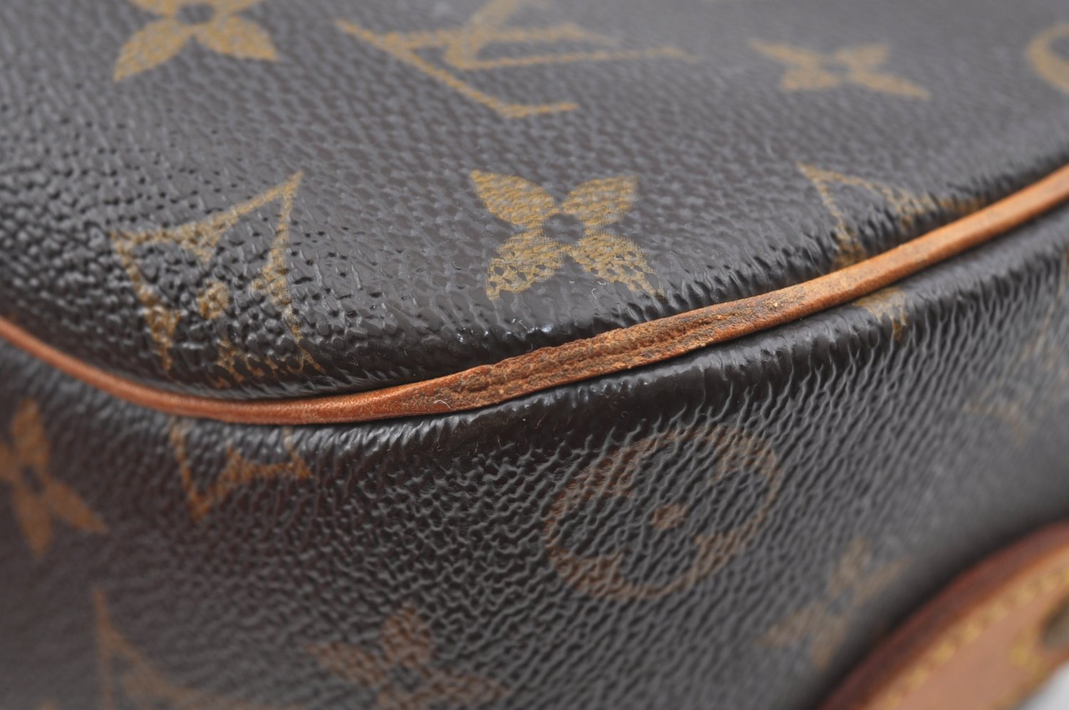 Authentic Louis Vuitton Monogram Blois Shoulder Cross Body Bag M51221 LV 1871I