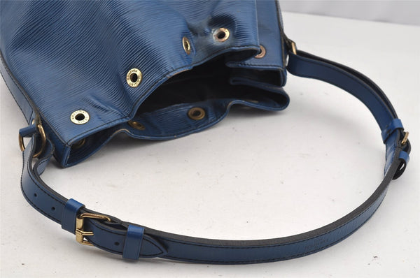 Authentic Louis Vuitton Epi Noe Shoulder Drawstring Bag Blue M44005 LV 1872I