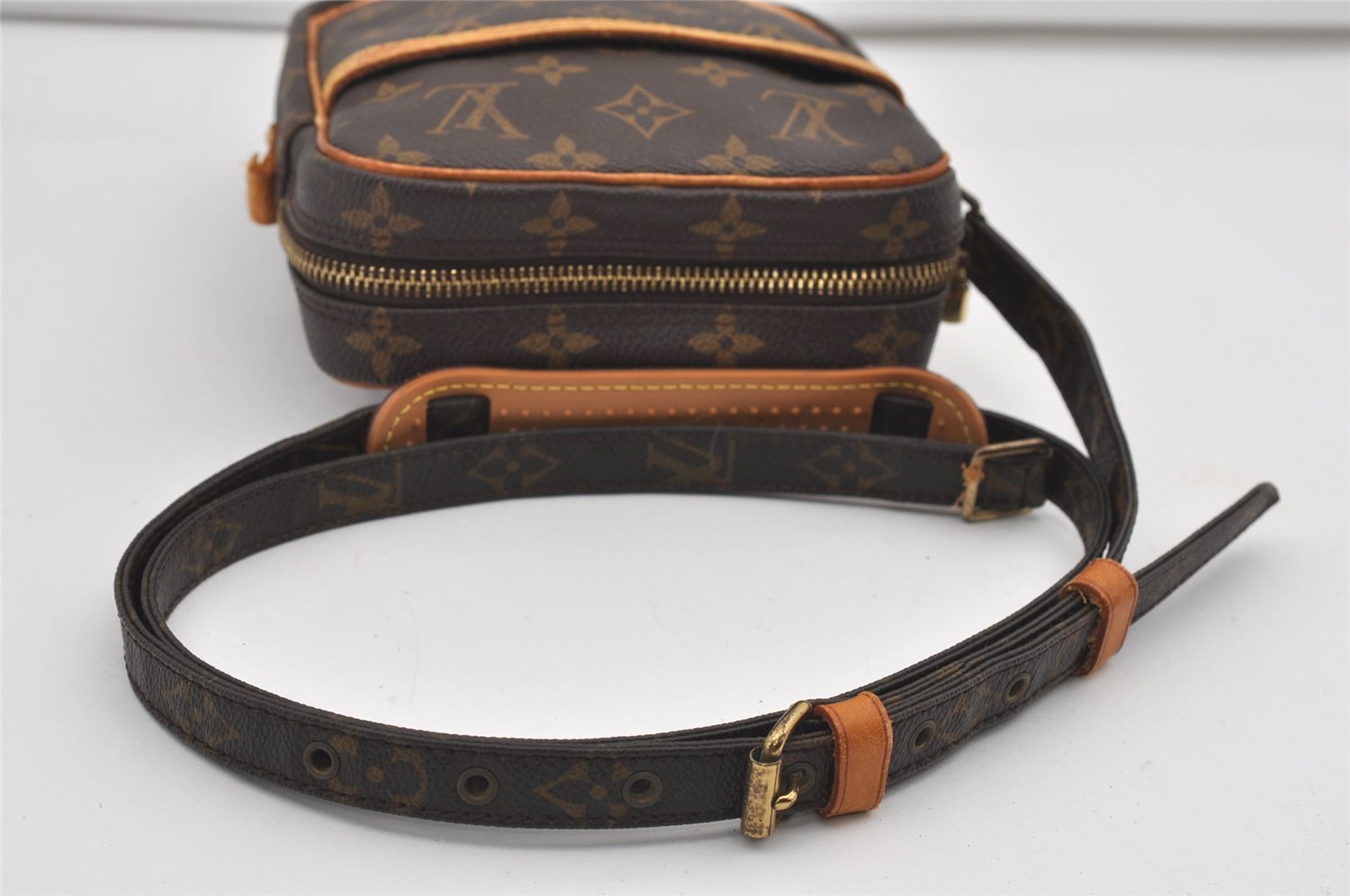Authentic Louis Vuitton Monogram Danube Shoulder Crossbody Bag M45266 Junk 1874I