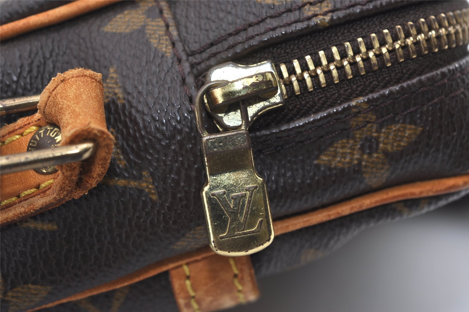 Authentic Louis Vuitton Monogram Danube Shoulder Crossbody Bag M45266 Junk 1874I