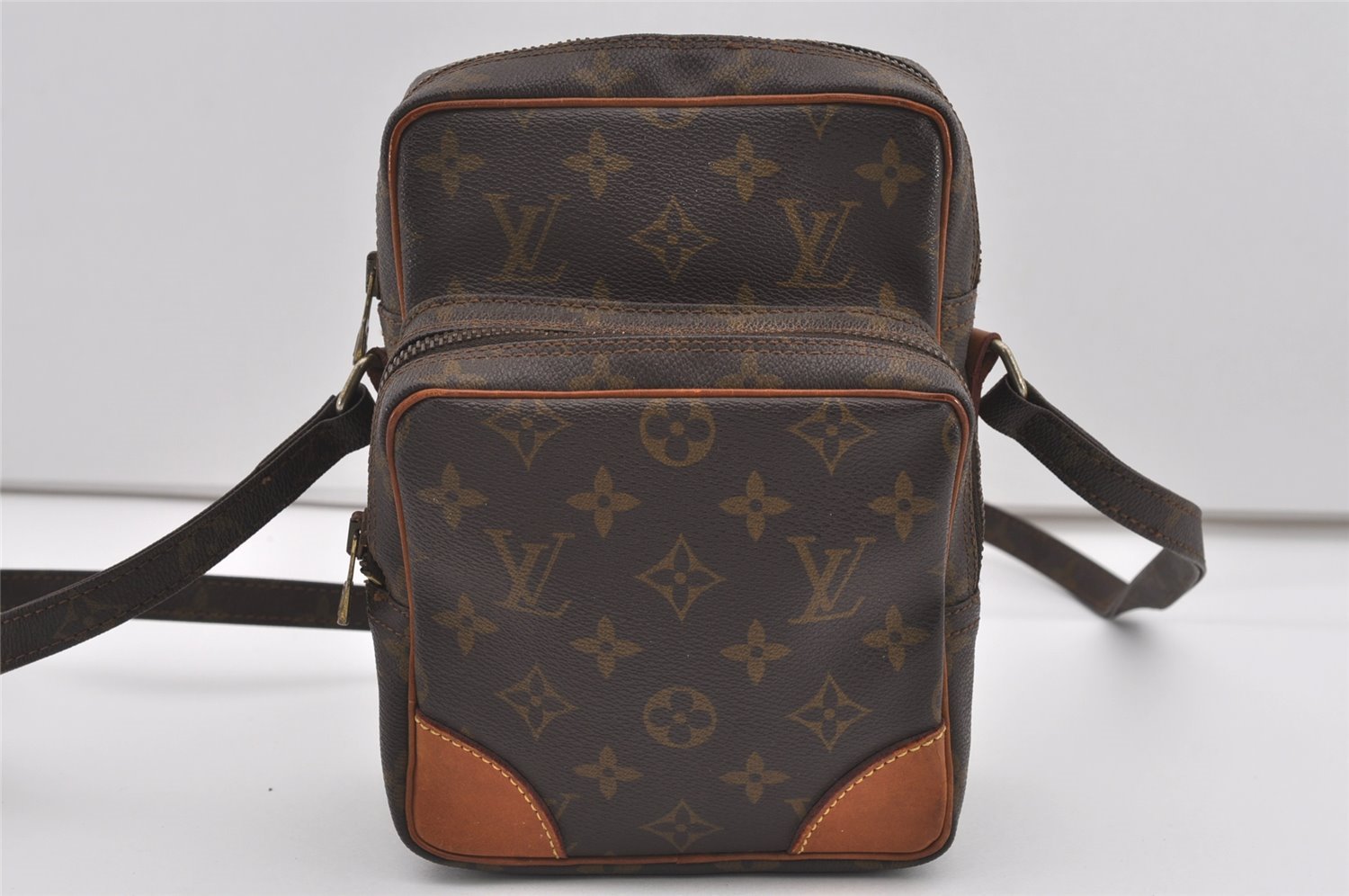 Authentic Louis Vuitton Monogram Amazone Shoulder Cross Body Bag M45236 LV 1881I