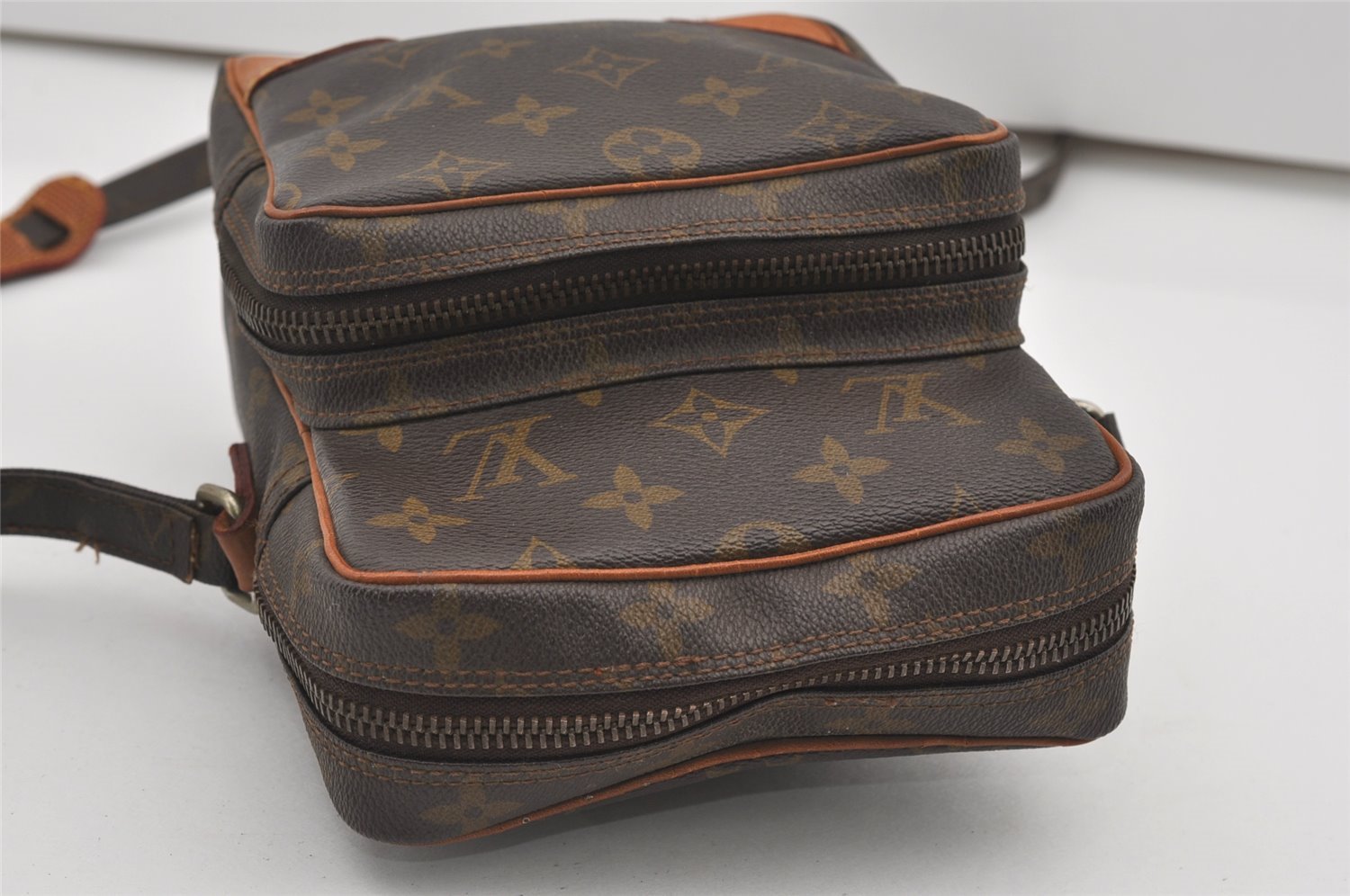 Authentic Louis Vuitton Monogram Amazone Shoulder Cross Body Bag M45236 LV 1881I