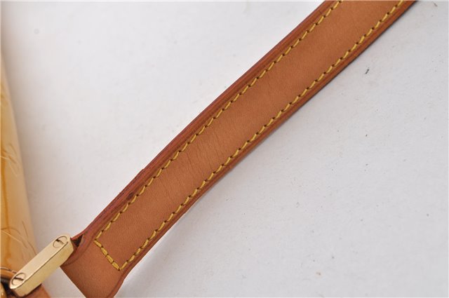 Auth Louis Vuitton Vernis Thompson Street Shoulder Bag Yellow M91008 LV 1911G