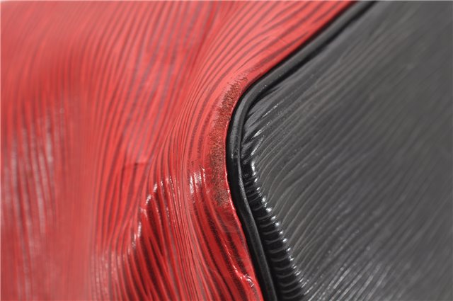 Authentic Louis Vuitton Epi Petit Noe Bi-color Black x Red Drawstring Bag 1916G