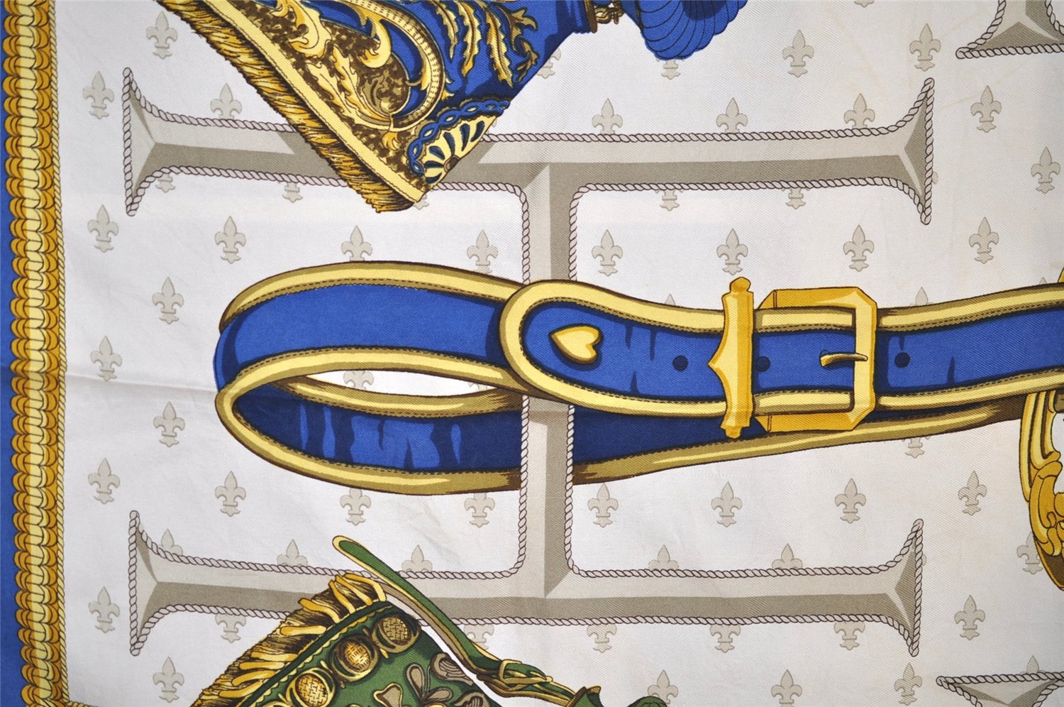 Authentic HERMES Carre 90 Scarf 