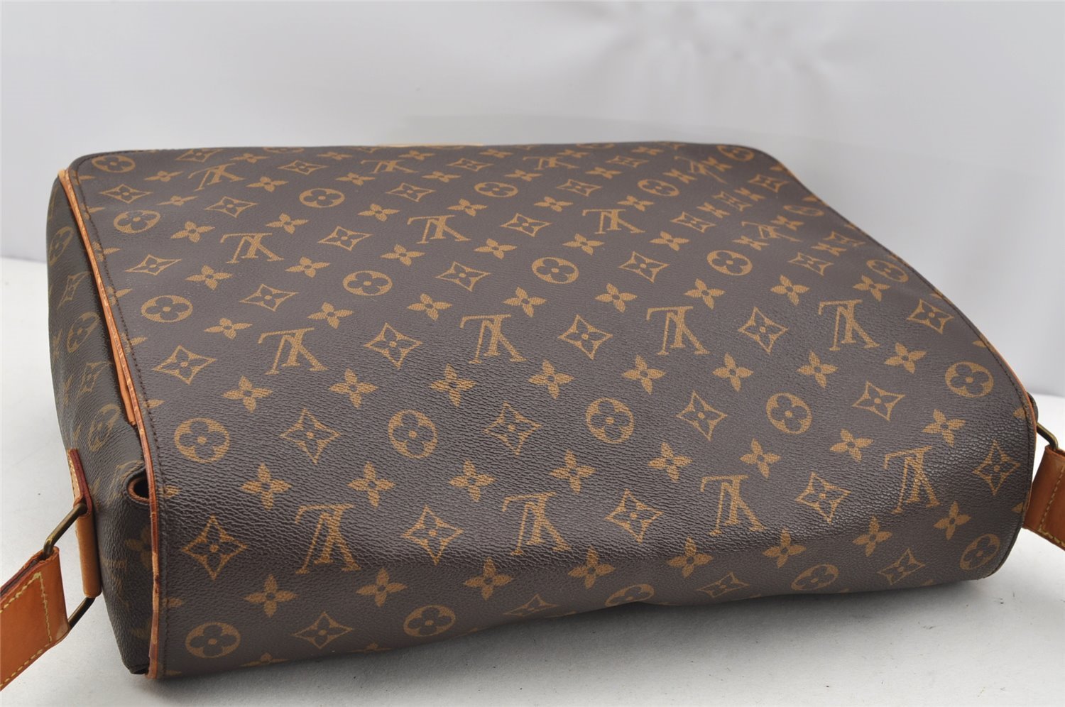 Authentic Louis Vuitton Monogram Abbesses Shoulder Bag M45257 LV 1995I