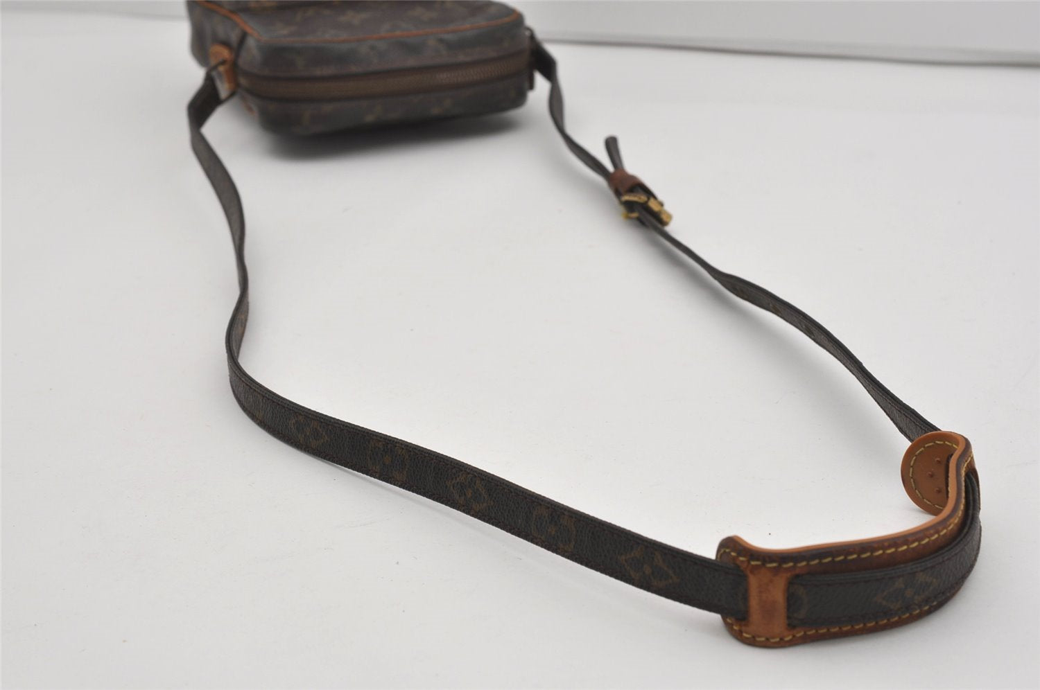 Authentic Louis Vuitton Monogram Amazone Shoulder Cross Body Bag M45236 LV 1999I