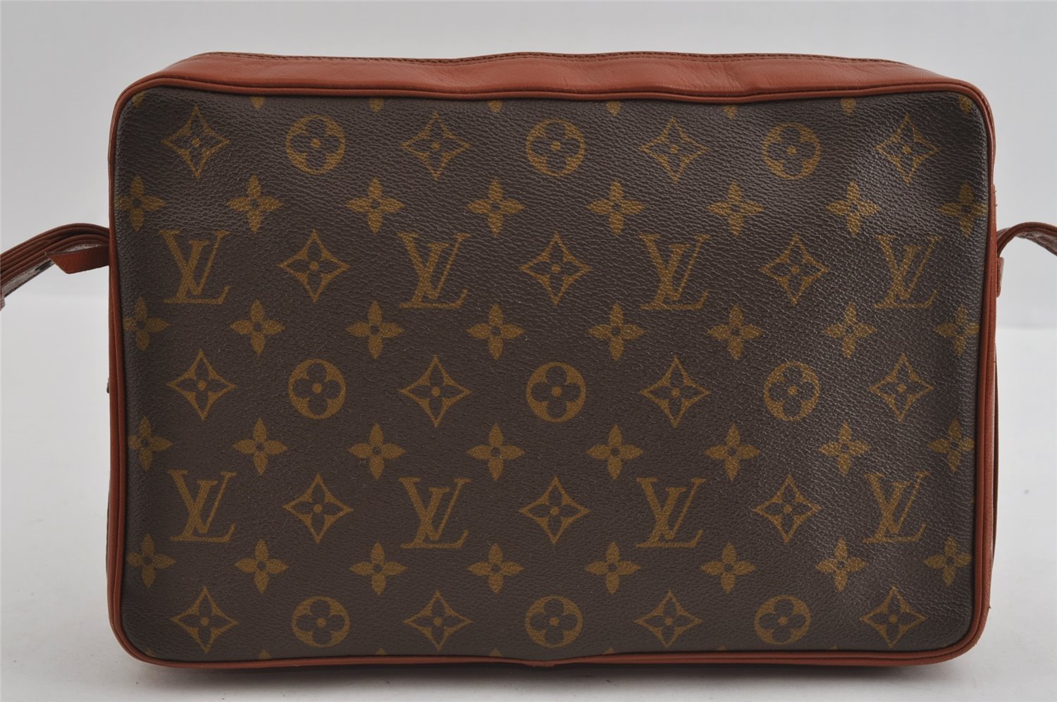 Authentic Louis Vuitton Monogram Sac Bandouliere 30 Shoulder Bag Old Model 2004I