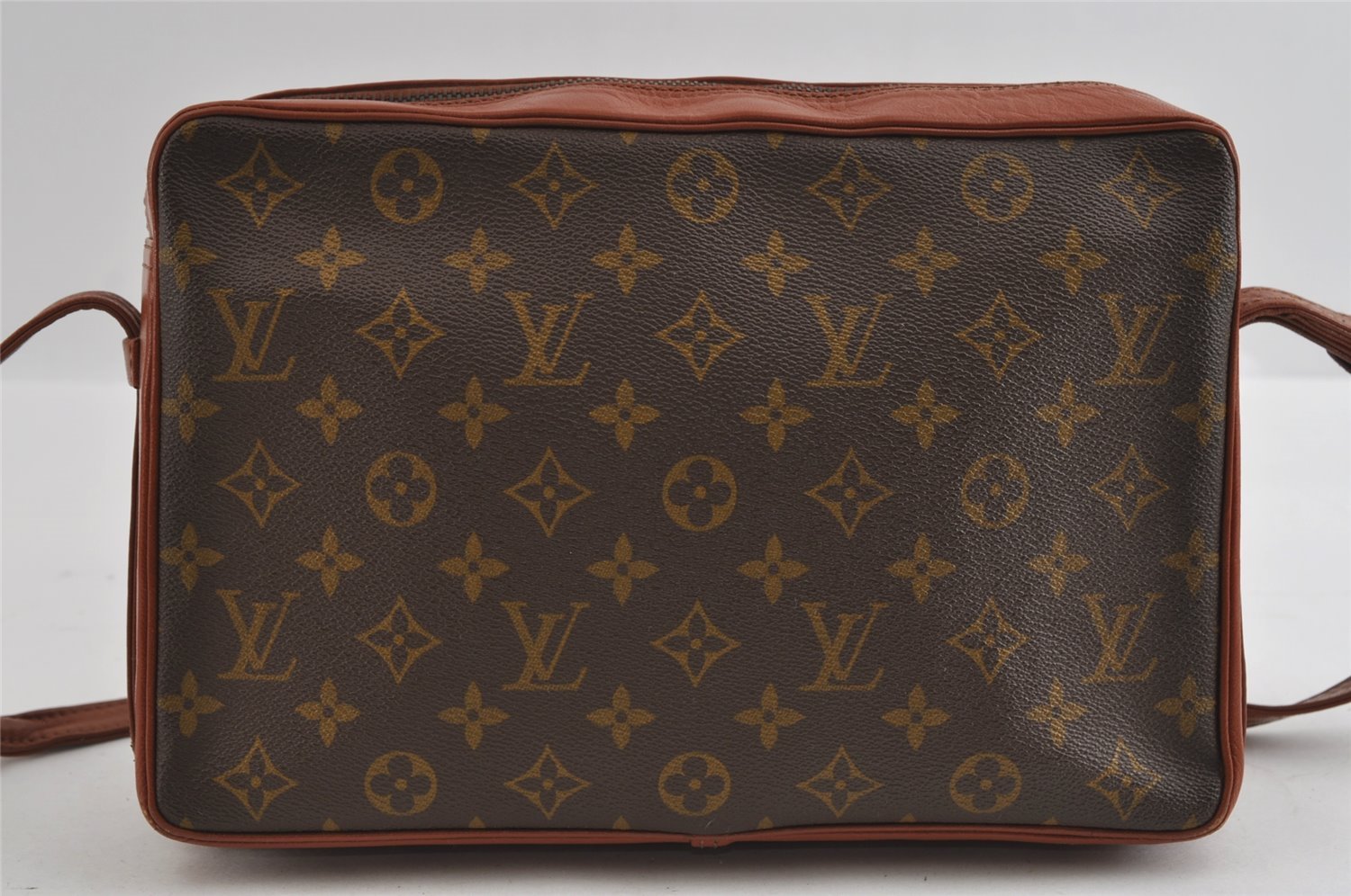 Authentic Louis Vuitton Monogram Sac Bandouliere 30 Shoulder Bag Old Model 2004I