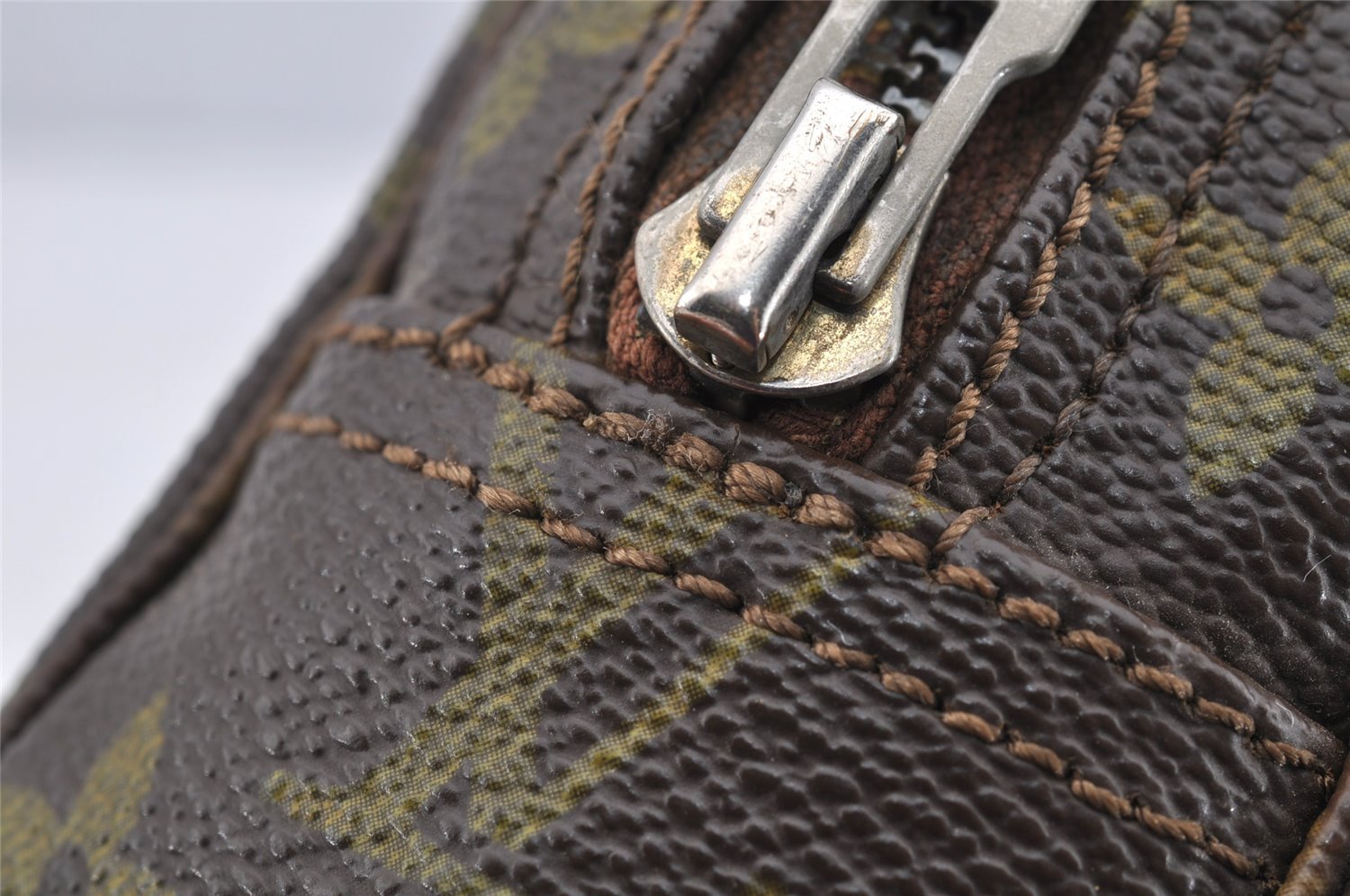 Auth Louis Vuitton Monogram Trousse Toilette 23 Clutch Hand Bag M47524 LV 2008I