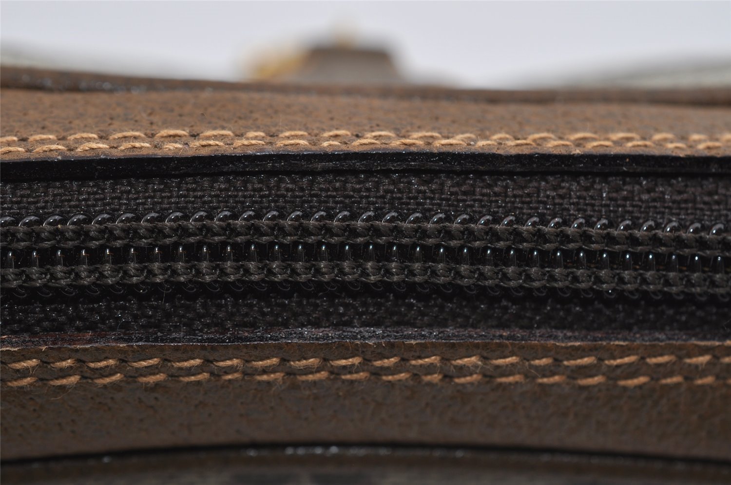 Authentic GUCCI GG Plus Shoulder Cross Body Bag PVC Leather Brown Junk 2011I